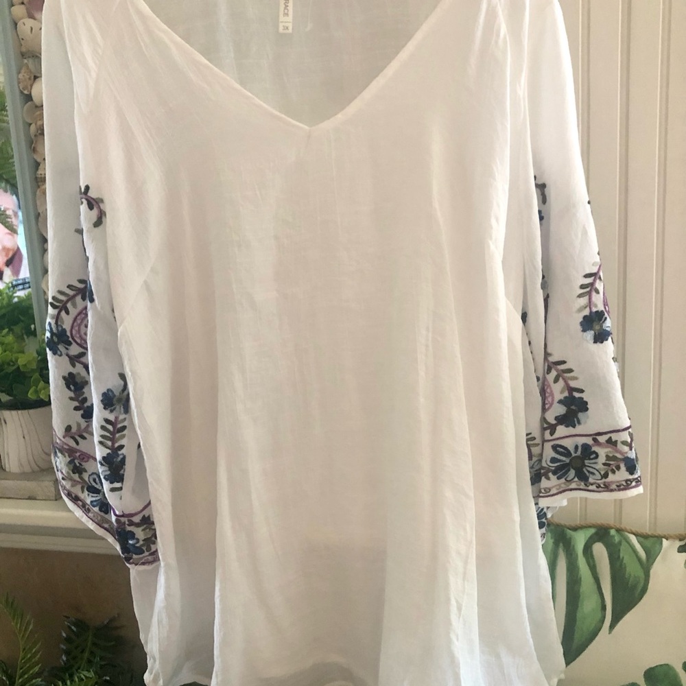 New! Summer Sheer Gauze Top Gorgeous Purple Blue Embroidery Sleeves Plus 2X - Picture 2 of 8